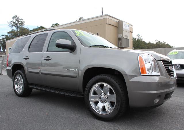 Photo of 2009 GMC Yukon