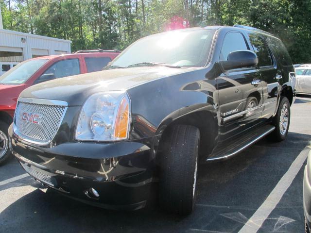 Photo of 2009 GMC Yukon Denali