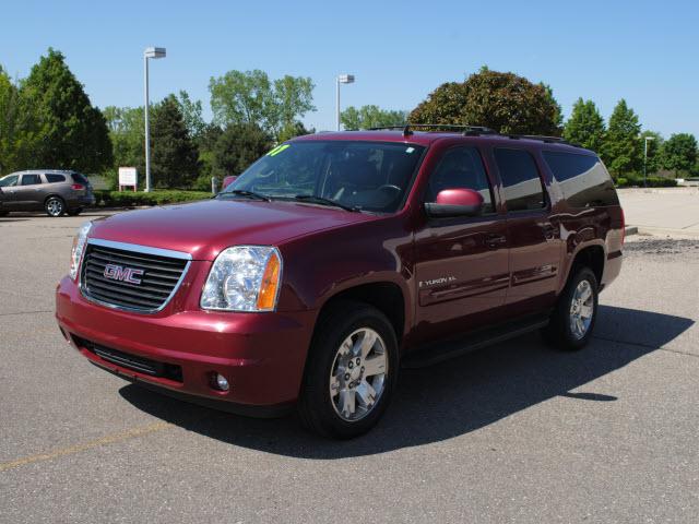 Photo of 2007 GMC Yukon XL