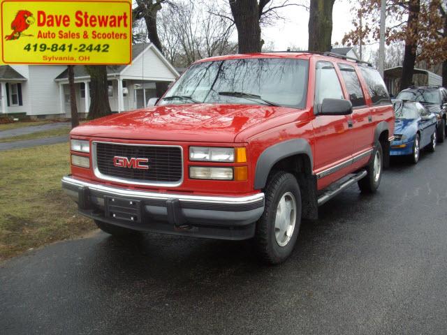 Photo of 1994 GMC Suburban
