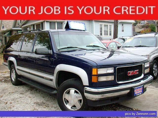 Photo of 1997 GMC Suburban