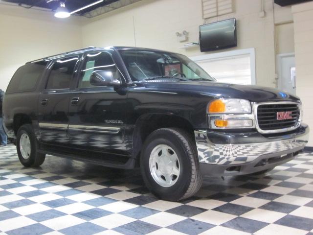 Photo of 2004 GMC Yukon XL