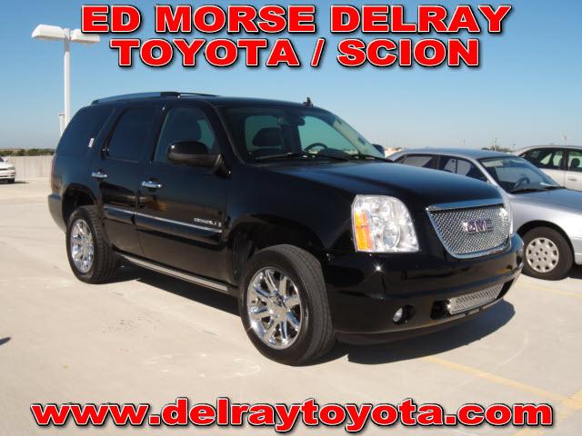 Photo of 2007 GMC Yukon Denali