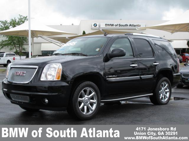 Photo of 2007 GMC Yukon Denali
