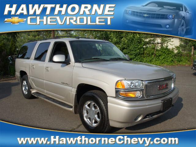 Photo of 2004 GMC Yukon XL
