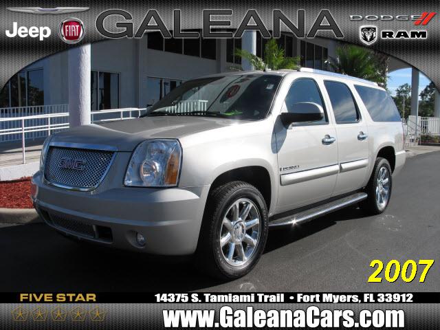 Photo of 2007 GMC Yukon XL