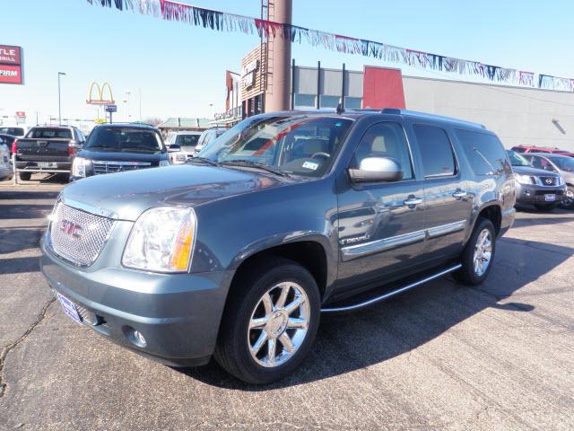 Photo of 2008 GMC Yukon XL