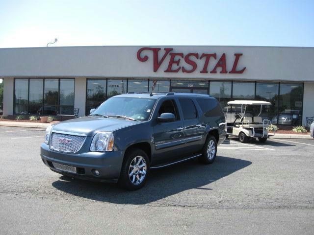 Photo of 2008 GMC Yukon XL
