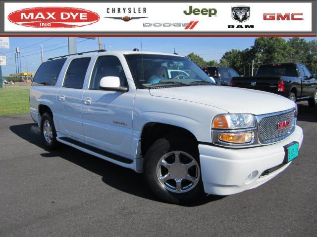Photo of 2004 GMC Yukon XL