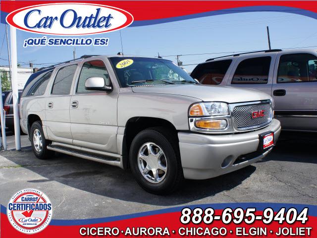Photo of 2005 GMC Yukon XL