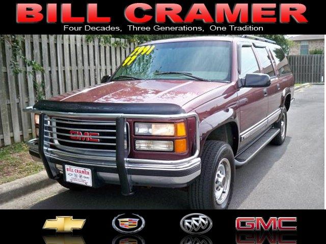 Photo of 1997 GMC Suburban