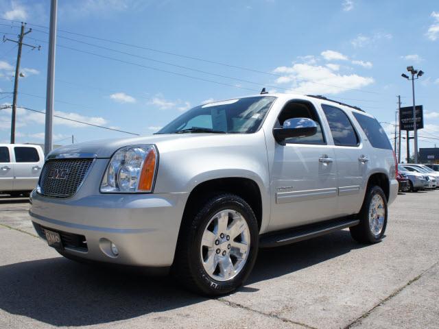 Photo of 2011 GMC Yukon