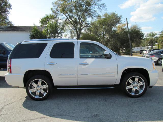 Photo of 2011 GMC Yukon