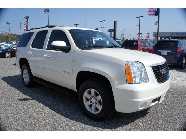Photo of 2011 GMC Yukon