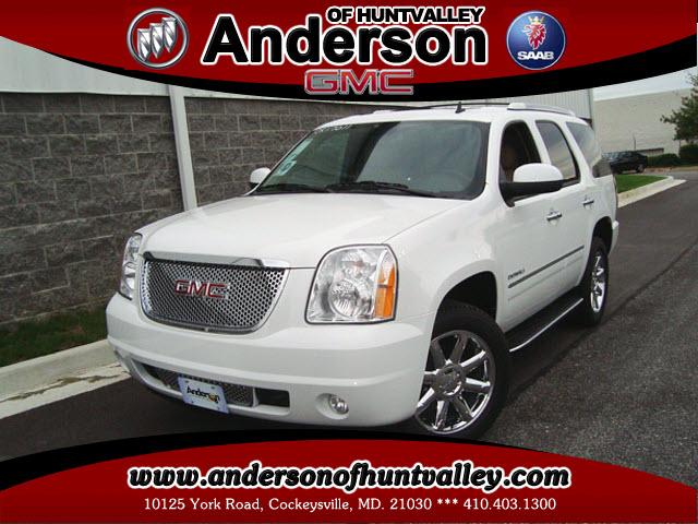 Photo of 2012 GMC Yukon Denali