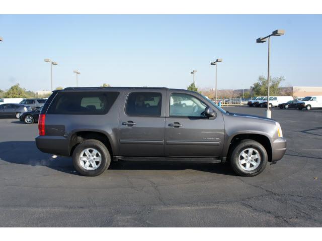 Photo of 2011 GMC Yukon XL