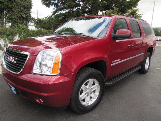 Photo of 2011 GMC Yukon XL