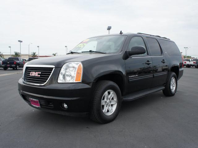 Photo of 2011 GMC Yukon XL