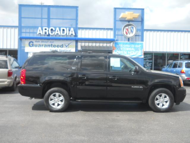 Photo of 2011 GMC Yukon XL
