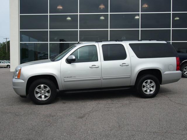 Photo of 2011 GMC Yukon XL