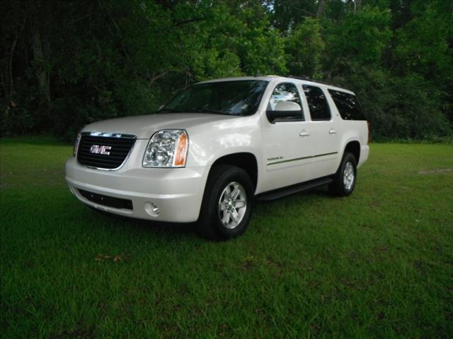 Photo of 2012 GMC Yukon XL