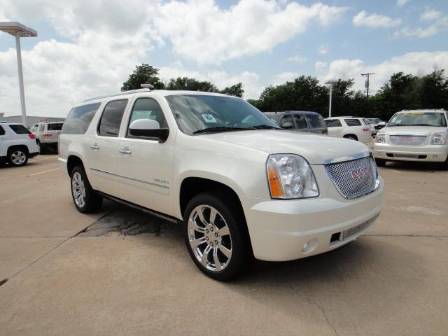 Photo of 2012 GMC Yukon XL