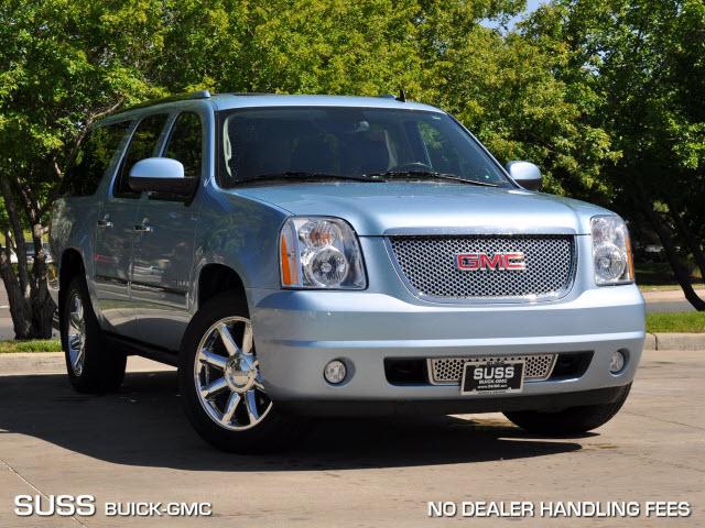 Photo of 2011 GMC Yukon XL