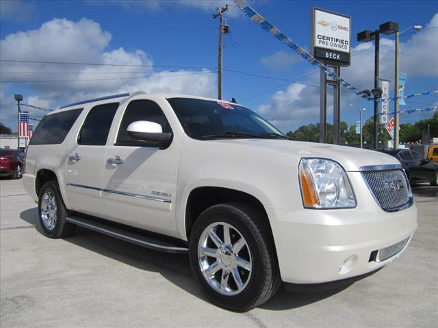 Photo of 2012 GMC Yukon XL