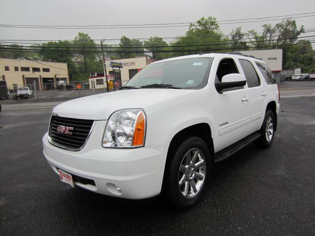 Photo of 2010 GMC Yukon