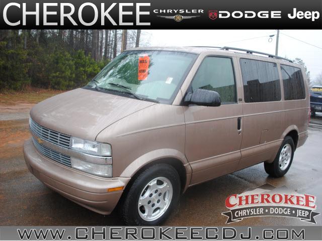 Photo of 2004 Chevrolet Astro