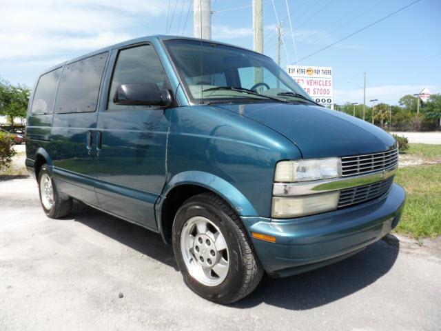 Photo of 2003 Chevrolet Astro