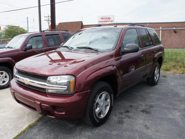 Photo of 2005 Chevrolet TrailBlazer