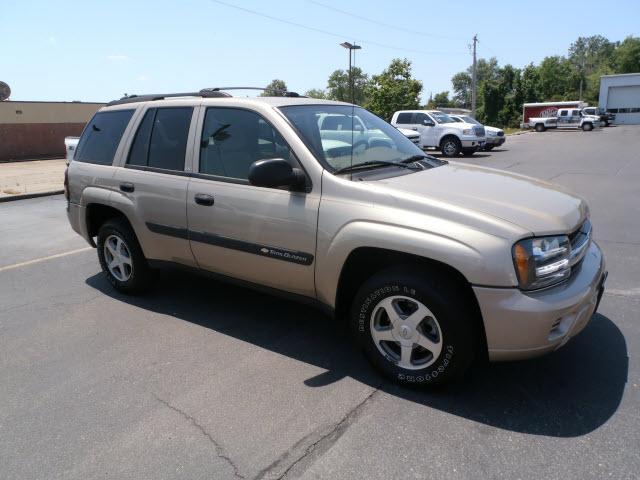 Photo of 2004 Chevrolet Trailblazer