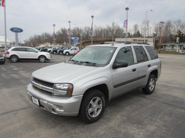 Photo of 2005 Chevrolet TrailBlazer