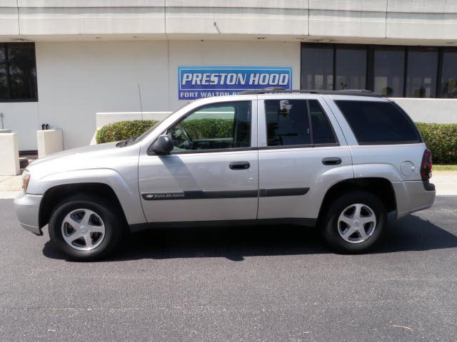 Photo of 2004 Chevrolet TrailBlazer