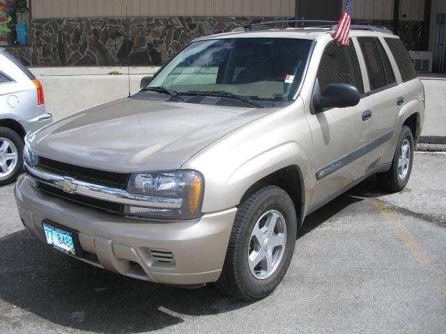 Photo of 2004 Chevrolet TrailBlazer