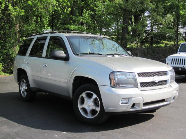 Photo of 2008 Chevrolet TrailBlazer