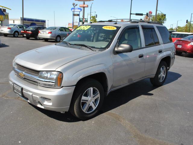 Photo of 2005 Chevrolet TrailBlazer
