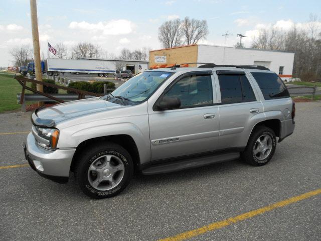 Photo of 2004 Chevrolet TrailBlazer