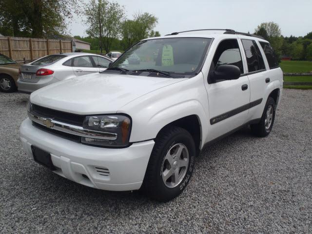 Photo of 2004 Chevrolet Trailblazer