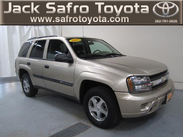 Photo of 2004 Chevrolet TrailBlazer
