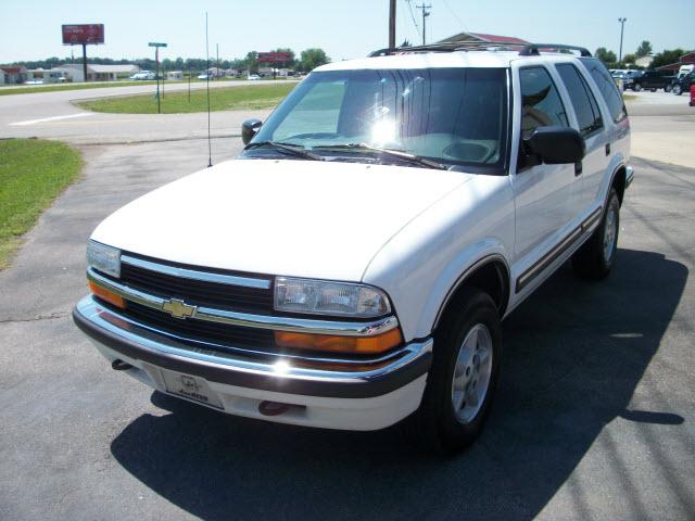 Photo of 1999 Chevrolet Blazer