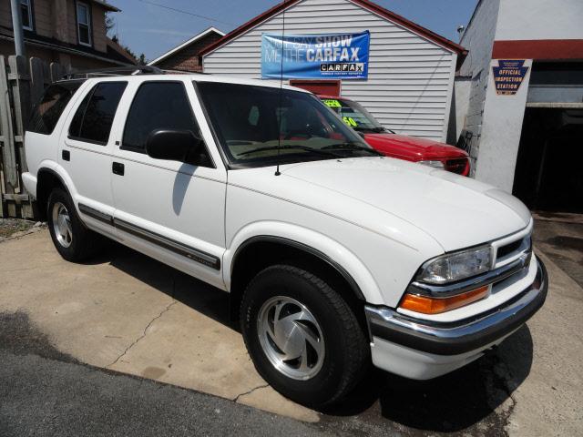 Photo of 2000 Chevrolet Blazer