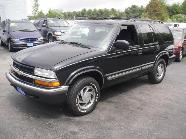 Photo of 2000 Chevrolet Blazer