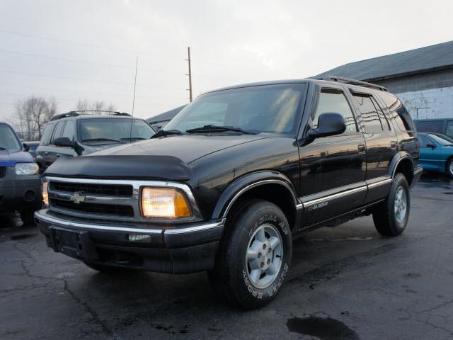 Photo of 1997 Chevrolet Blazer