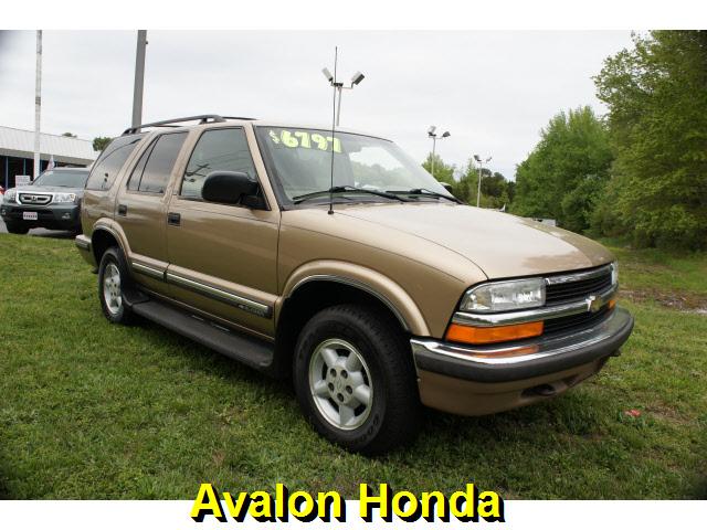 Photo of 1999 Chevrolet Blazer