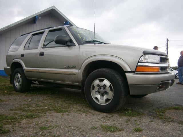 Photo of 2003 Chevrolet Blazer