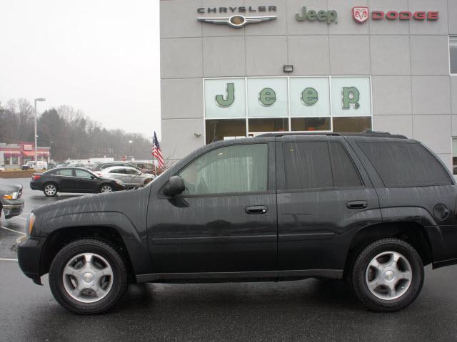 Photo of 2009 Chevrolet TrailBlazer