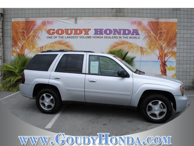 Photo of 2009 Chevrolet TrailBlazer