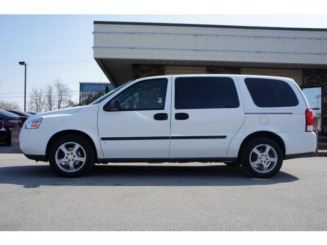 Photo of 2008 Chevrolet Uplander
